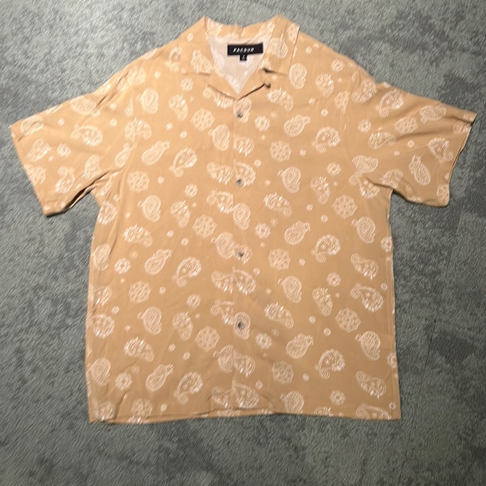 PacSun short sleeved button down - size small